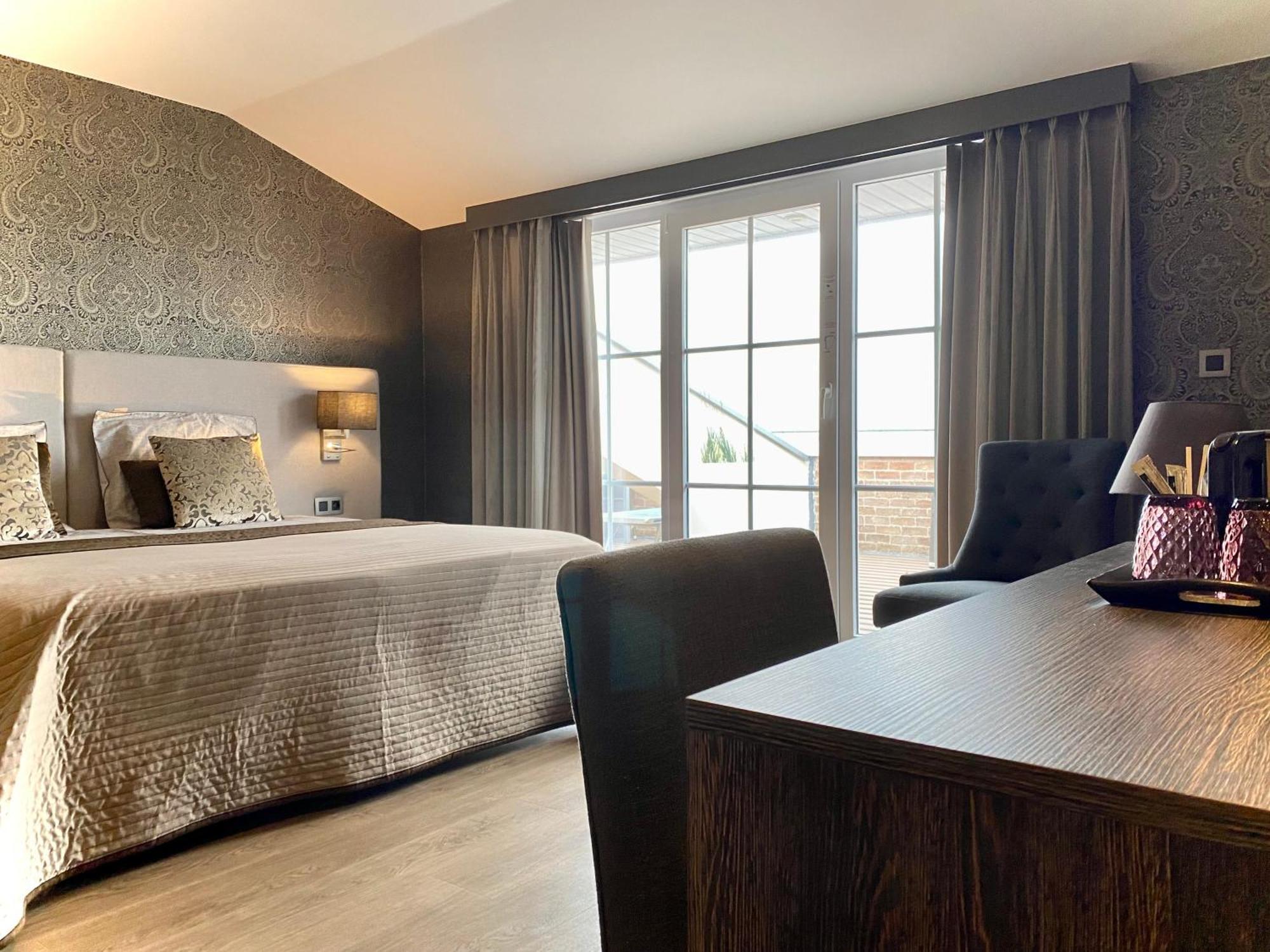 Charmehotel Kruishof Oostende Eksteriør billede